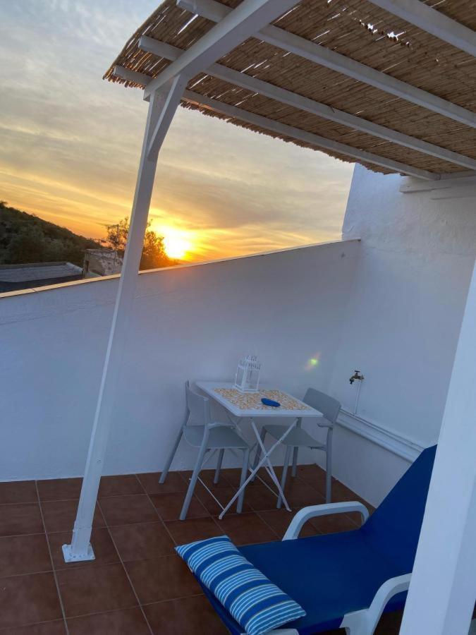 לואה "Oliveiras" Appartement Typique Avec Terrasse Et Piscine מראה חיצוני תמונה
